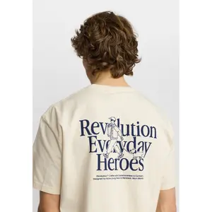 Printed T-shirt Revolution DAY image-4