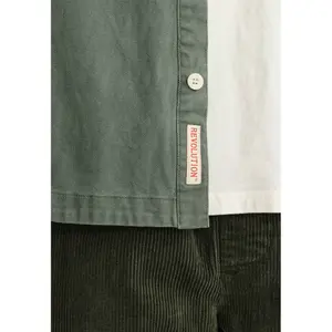 Shirt with pocket Revolution image-6