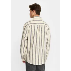 Shirt with pocket Revolution image-2