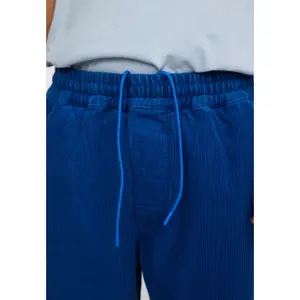 Short long Revolution image-3