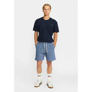 Short Revolution Casual image-1