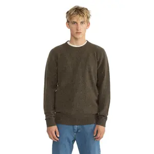 Sweater Revolution image-1