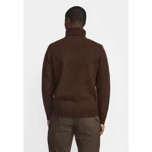 Sweater Revolution image-3