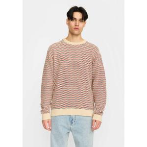 Pull Revolution Loose image-3