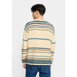 Pull Revolution Loose image-1