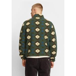 Fleece Revolution image-1