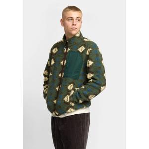 Fleece Revolution image-3