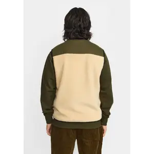 Jacket Revolution image-2