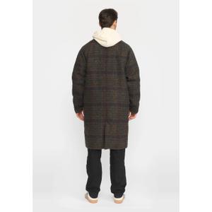 Coat Revolution image-1