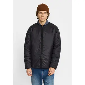 Waterproof Jacket Revolution image-1