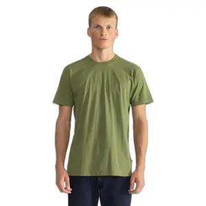 Camiseta Revolution image-1