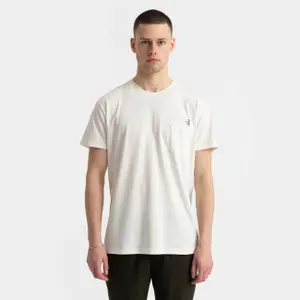T-shirt regular com bolso Revolution image-0