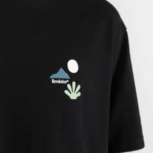 Camiseta holgada con estampado delante y detrás Revolution image-5