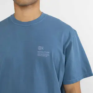 Loose T-Shirt Revolution image-4