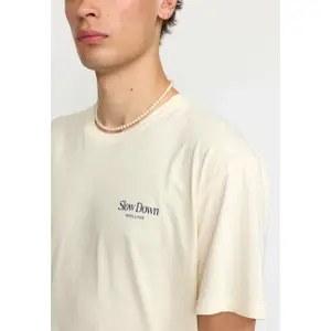 T-Shirt Revolution Application Slow Down image-2