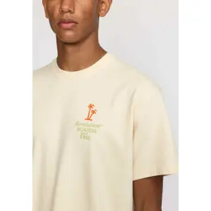 T-Shirt Revolution Boards And Fins image-2