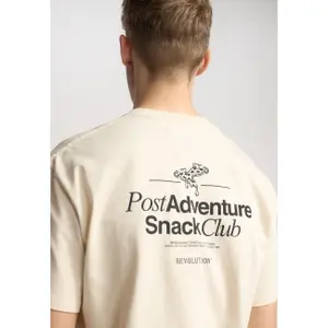 Póló Revolution image-1