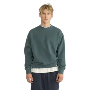 Sweatshirt col ras du cou coupe ample avec notre marque R au dos Revolution image-2