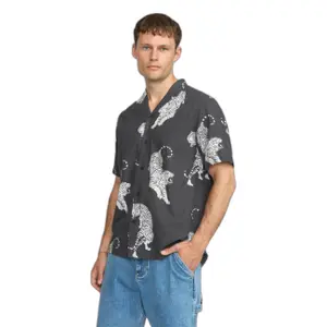 Cuban shirt Revolution image-0