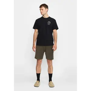 Short Revolution image-0