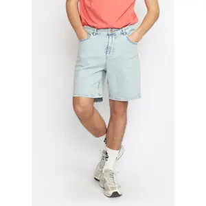 Short loose Revolution image-3