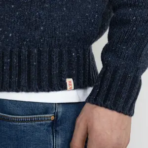 Nope yarn sweater Revolution image-4