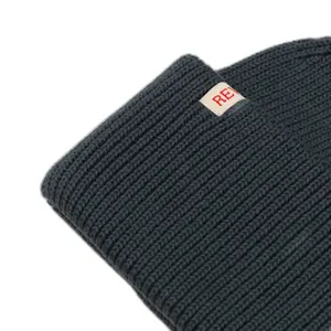 Beanie with large fold Revolution image-1