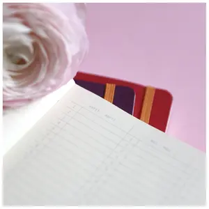 Cuaderno de papel marfil con esquinas microperforadas y goma elástica Rhodia Perpetual image-5