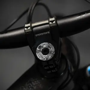 Ανώτερη καπαçα Riesel Design Stem Stickerbomb Eyecatcher Ultra image-1