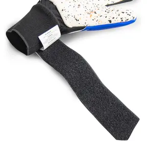 Goalkeeper gloves Rinat Magnetik image-4