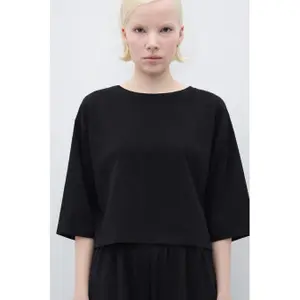 Women's T-shirt Rita Row Pirita image-1