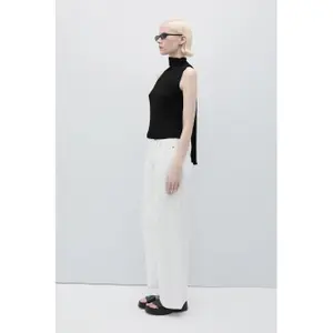 Women's sleeveless blouse Rita Row image-1
