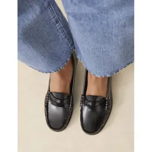 Shiny Leather Derby Shoes Women Rivecour n°182 image-3