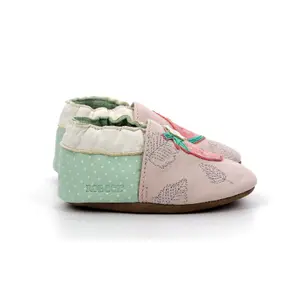 771041-10-133-chaussons-bebe-fille-robeez-fruit-s-party-pink