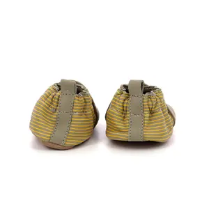 Baby boy slippers Robeez Doubear image-4