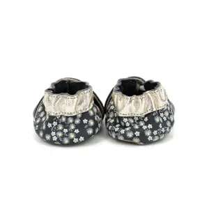 Girl's slippers Robeez Leaf Season image-4