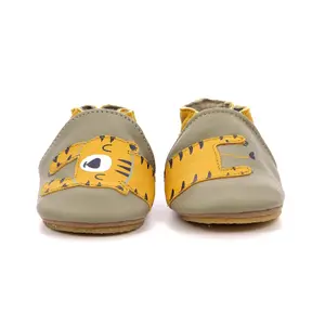 Baby boy slippers Robeez Tiger Nap image-4