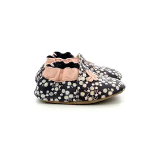 Baby girl slippers Robeez Daisy Summer image-0