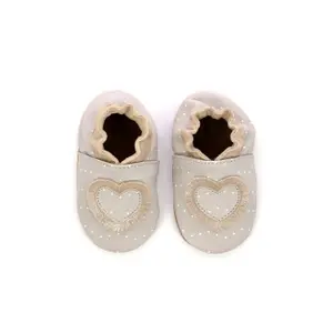 Girl's slippers Robeez Tiny Heart image-1