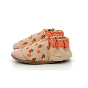 Baby girl slippers Robeez Sweet image-1