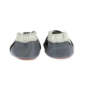 Skórzane kapcie dla chłopca Robeez Badge Fire image-4