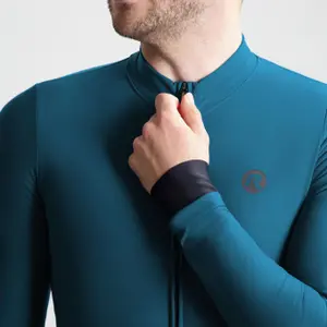 dzseki Rogelli Signature image-3