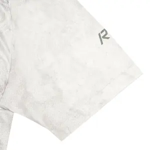 Klassisches T-Shirt mit Druckmuster Rukka Maavesi image-4