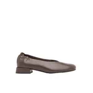 Women's leather heels Ryłko image-0