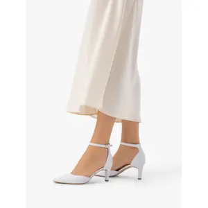 Dames leren pumps met een puntige neus Ryłko Sharon image-4