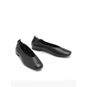 Sabrinas de couro para mulher Ryłko Audrey image-1