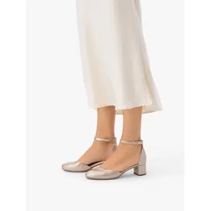 Sapatos de salto alto em couro para mulher Ryłko Sybilla image-4