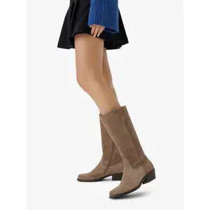 Bottes en daim femme Ryłko Dorota image-1
