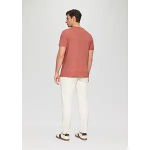 T-shirt από υλικό flames textured με εκτυπωμένο λογότυπο s.Oliver image-4