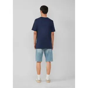 T-shirt από φανέλα με τσέπη στο στήθος και ακατέργαστες άκρες s.Oliver image-4